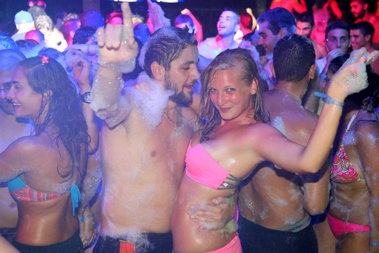 Lebanon Largest FOAM Party 3 (2)